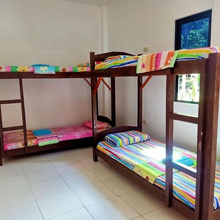 James Homestay Siquijor Kültér fotó