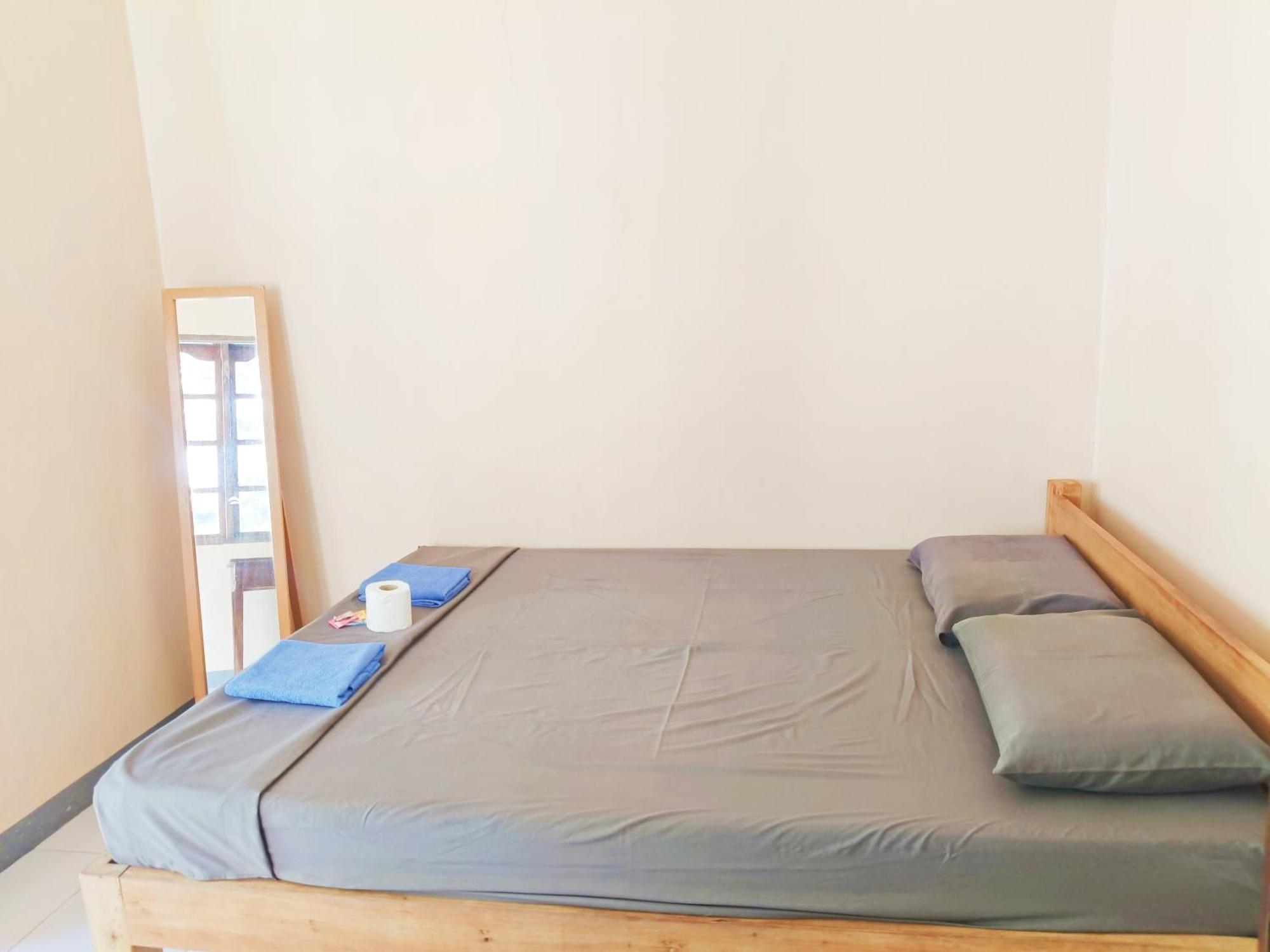 James Homestay Siquijor Szoba fotó