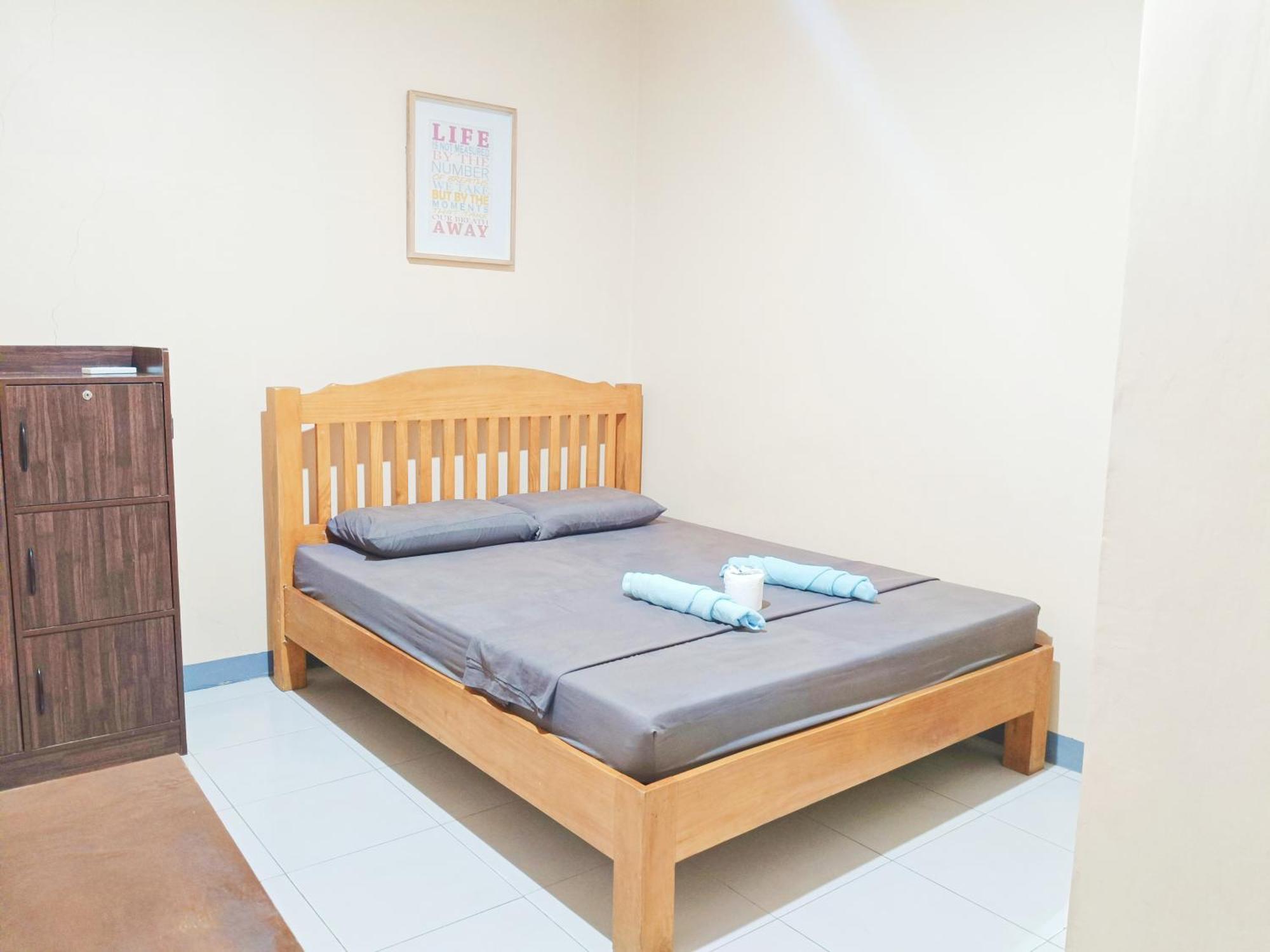 James Homestay Siquijor Szoba fotó