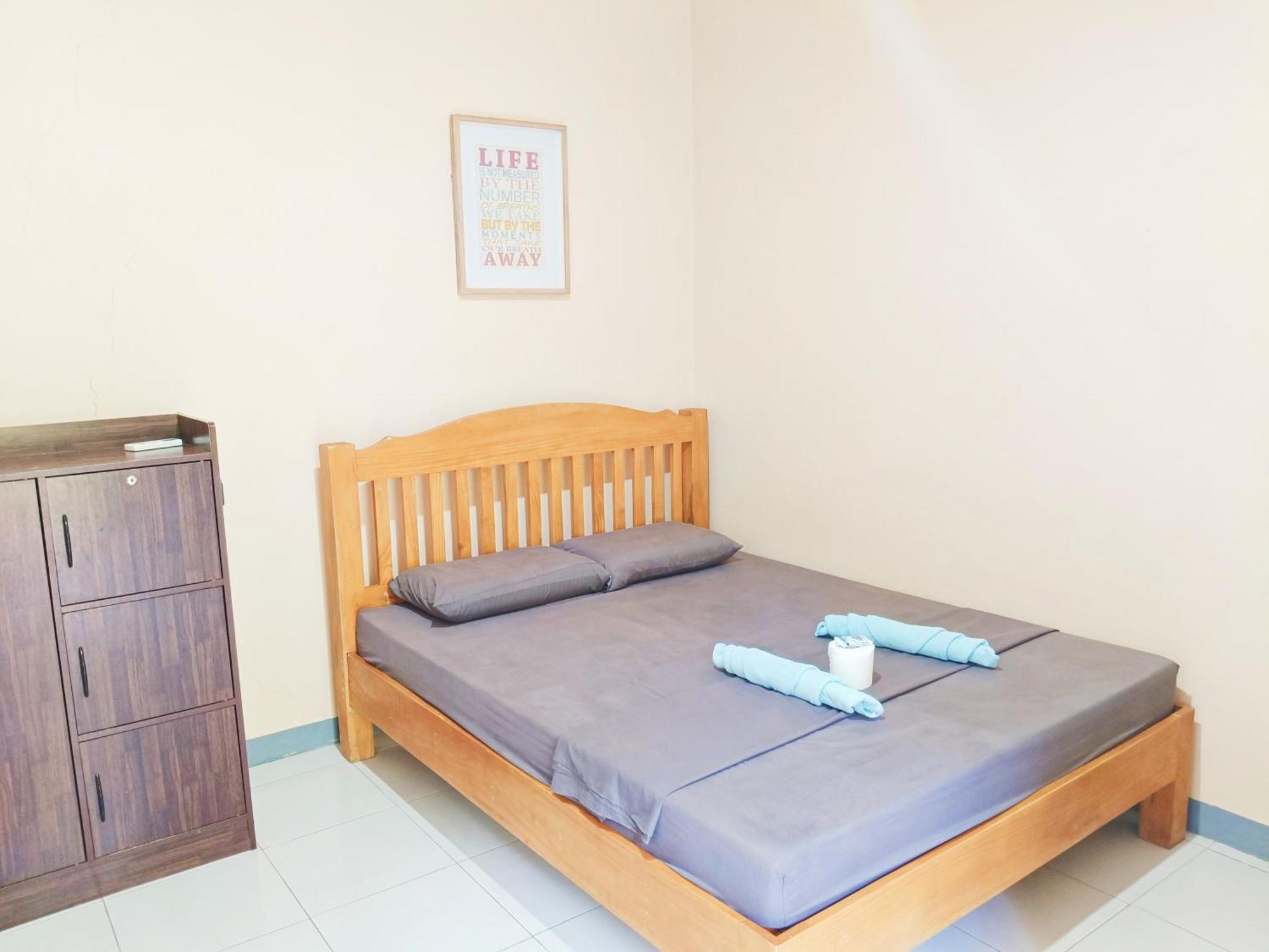 James Homestay Siquijor Szoba fotó